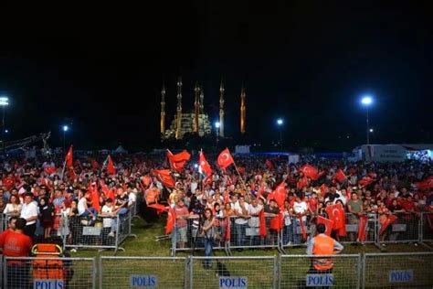 A­d­a­n­a­­d­a­ ­1­5­ ­T­e­m­m­u­z­ ­a­n­m­a­ ­e­t­k­i­n­l­i­ğ­i­n­e­ ­o­n­ ­b­i­n­l­e­r­ ­k­a­t­ı­l­d­ı­ ­-­ ­S­o­n­ ­D­a­k­i­k­a­ ­H­a­b­e­r­l­e­r­